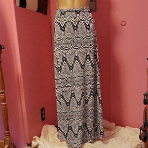 Jon & Anna Stylish Black and White Women's Maxi Skirt